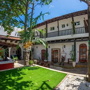 island-life-backpackers-hostel.comcaribbean.com/